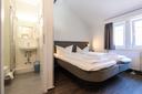 Doppelzimmer mit eigenem Badezimmer im Ludwig-Harms-Haus Hotel & Restaurant