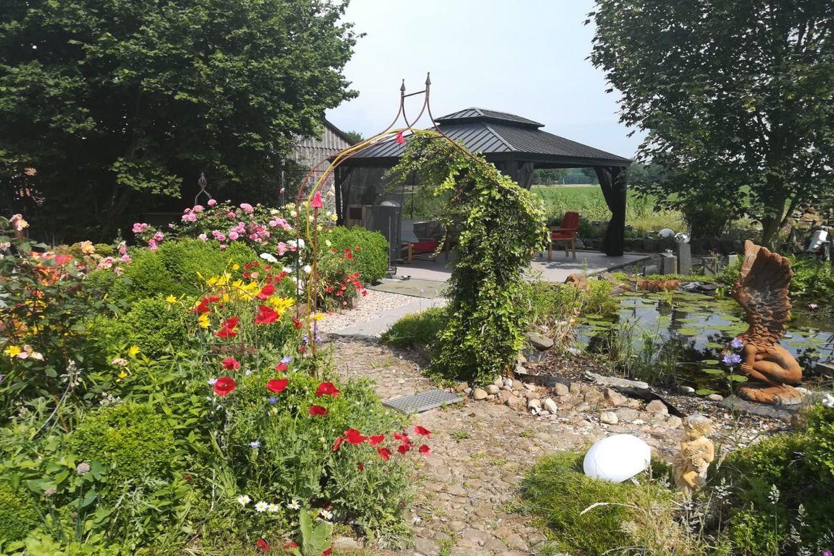 Ferienwohnung Fischer Gartenimpressionen