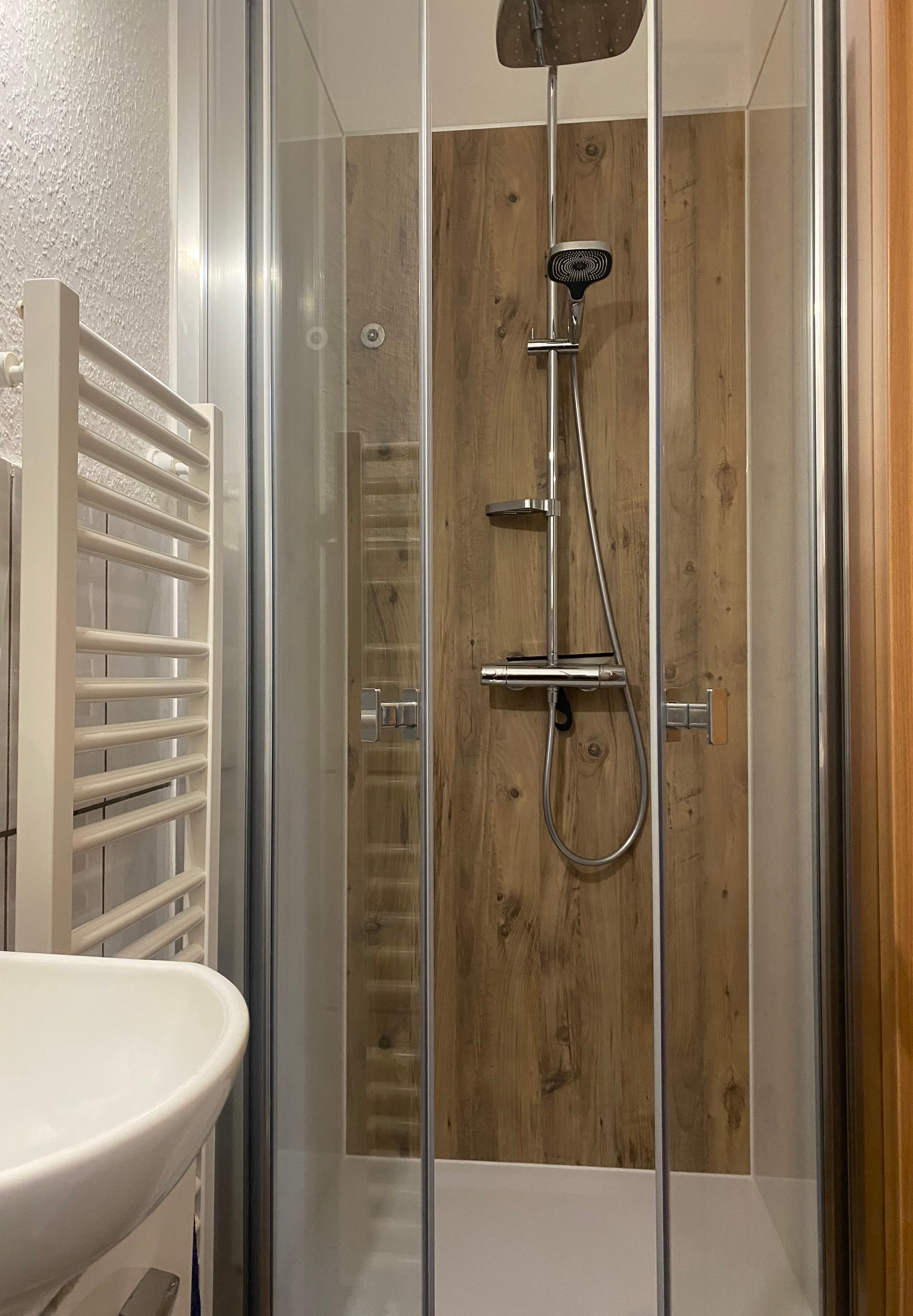 Neuland-Hof Spöring Ferienwohnung Roseneck Badezimmer