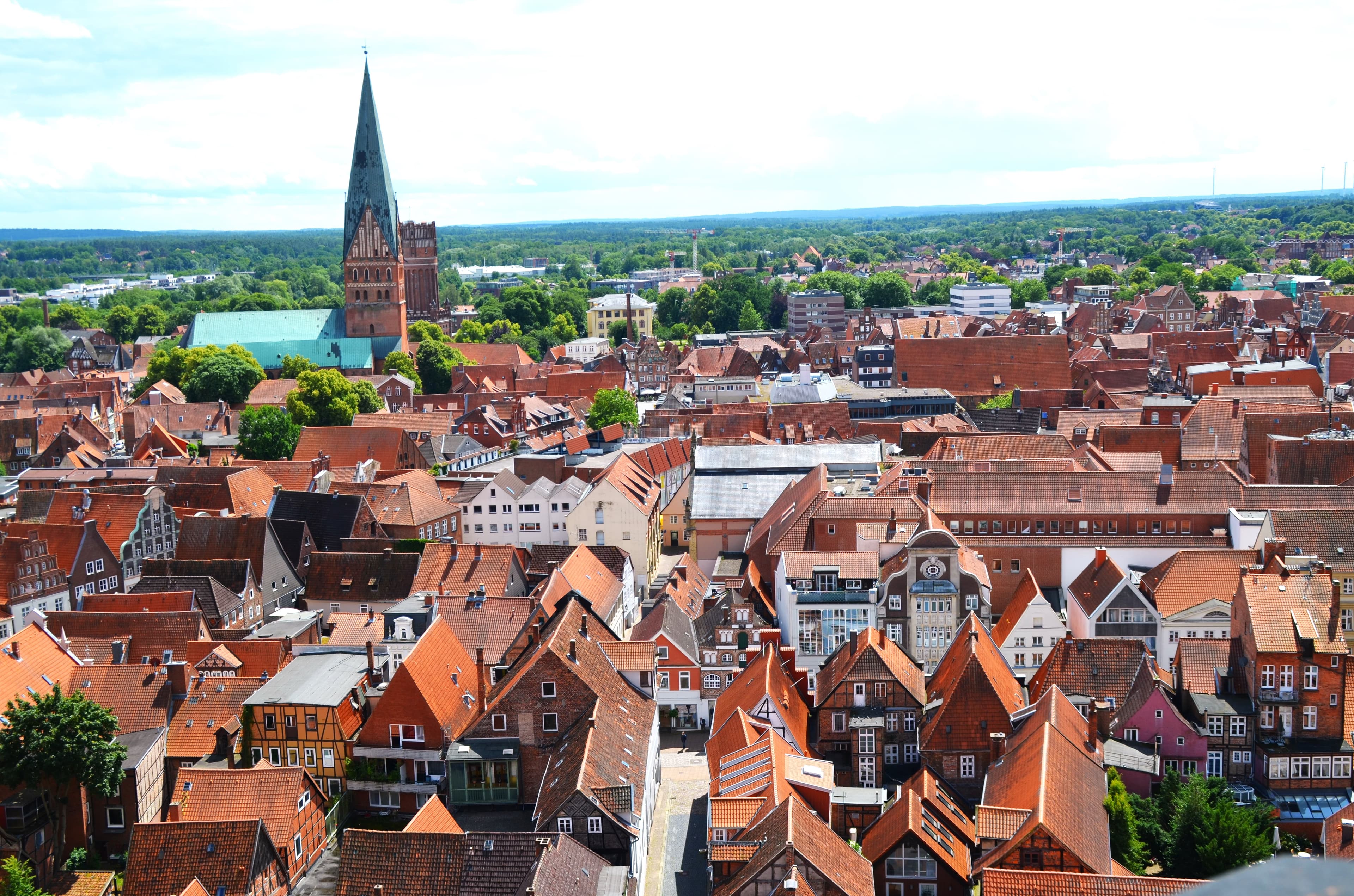 Blick über die historische altstadt Lüneburgs von der St. Nicolai Kirche