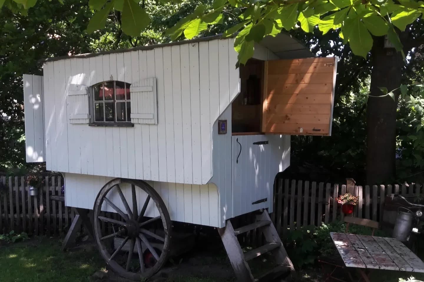 Schäferwagen auf dem Antikhof Drei Eichen