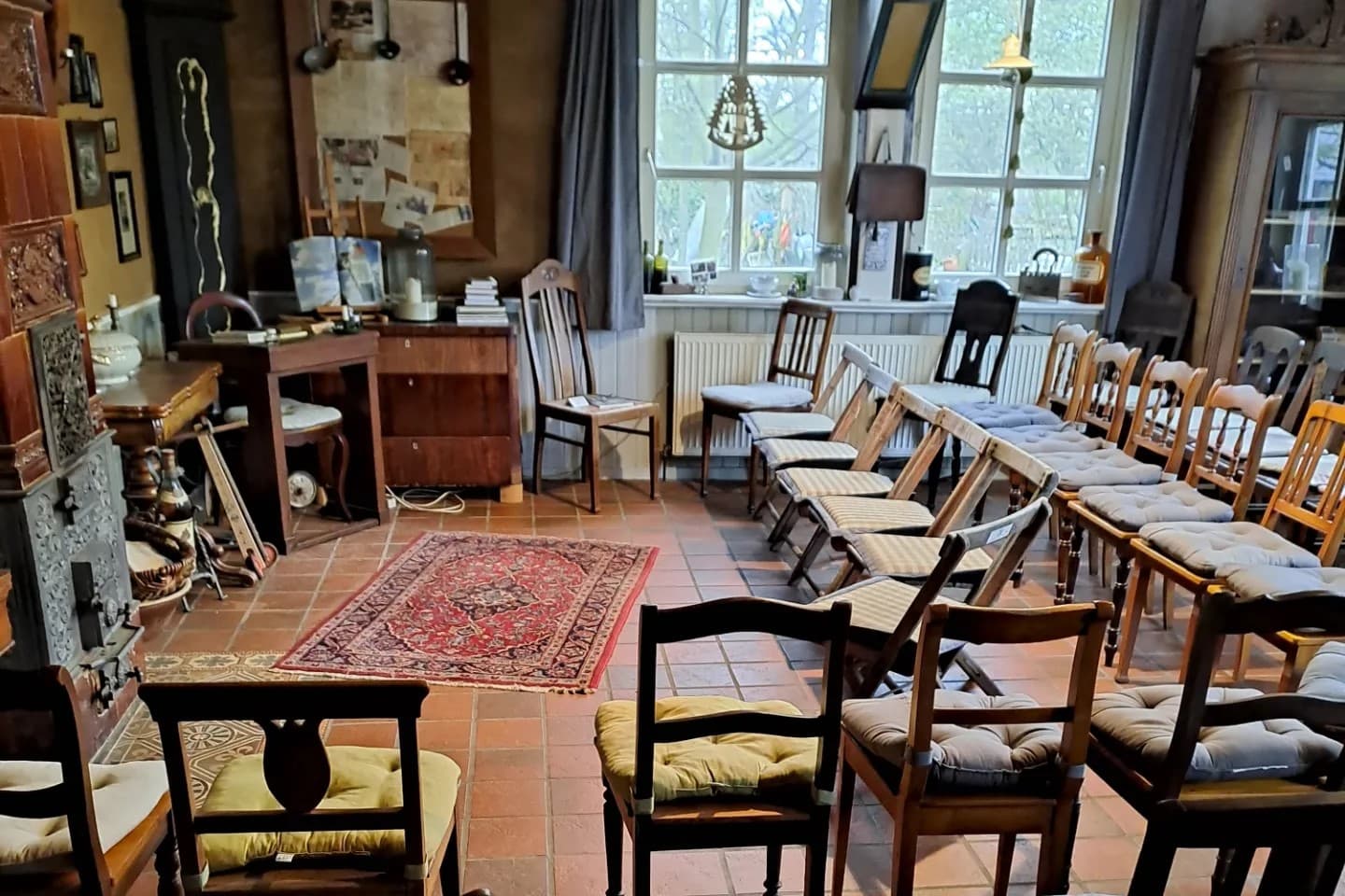 Möbelrestauration auf dem Antikhof