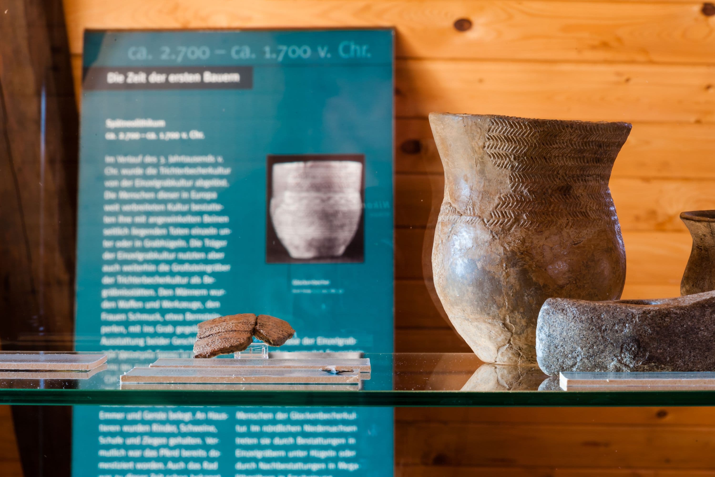 Ausstellungsstücke im Museum Römstedthaus in Bergen