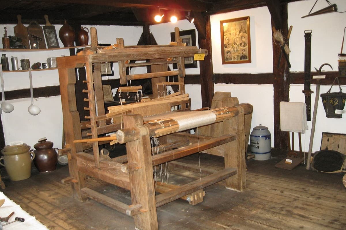 Webstuhl im Dorfmuseum Langlingen