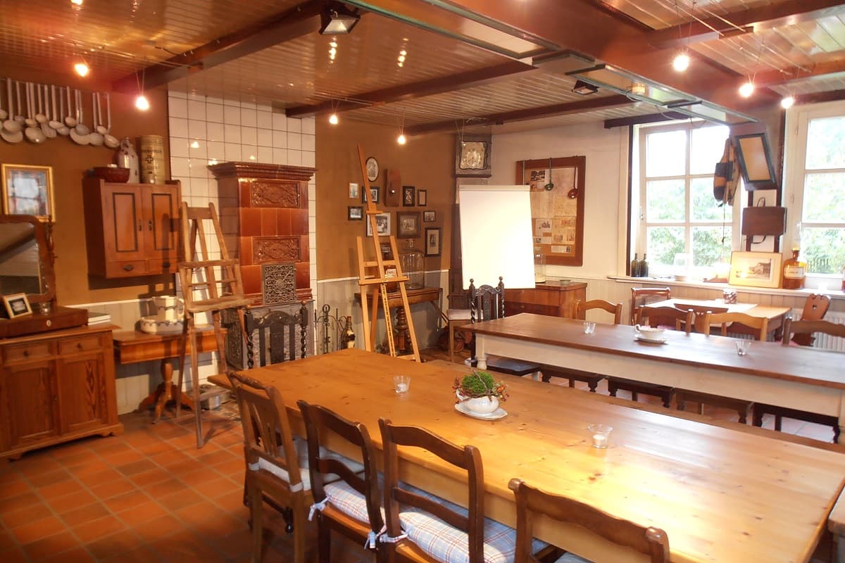 Schankraum im Antikhof drei Eichen