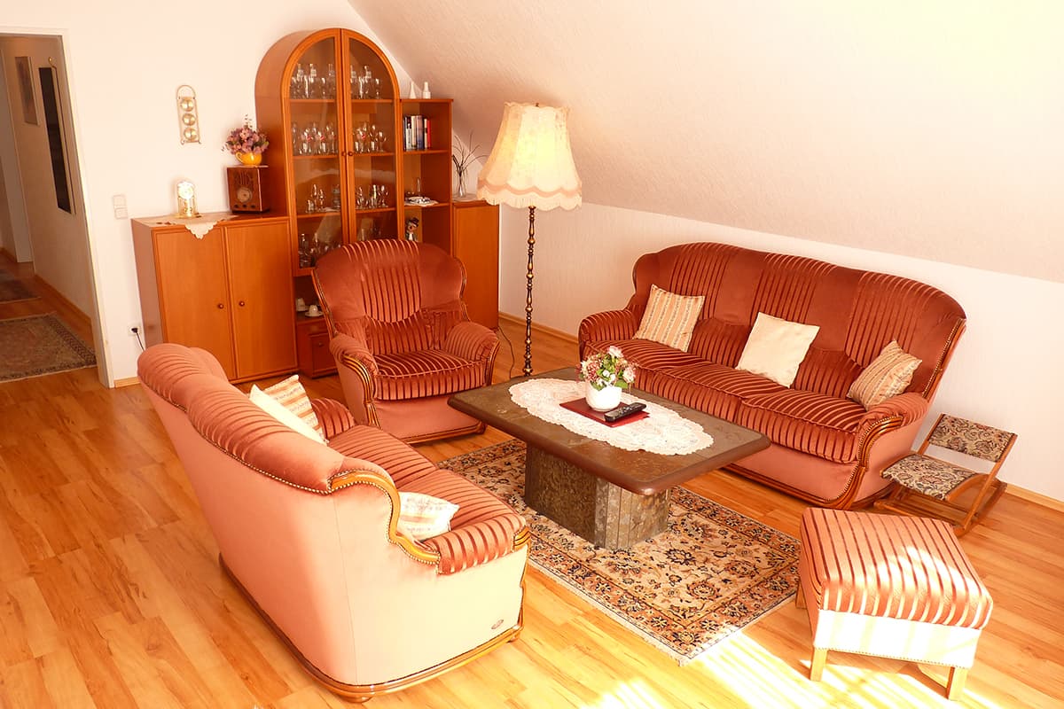 Ferienwohnungen Pension LindhoferApartments Pension LindhoferFerielejligheder Pension LindhoferVakantiewoningen Pension Lindhofer