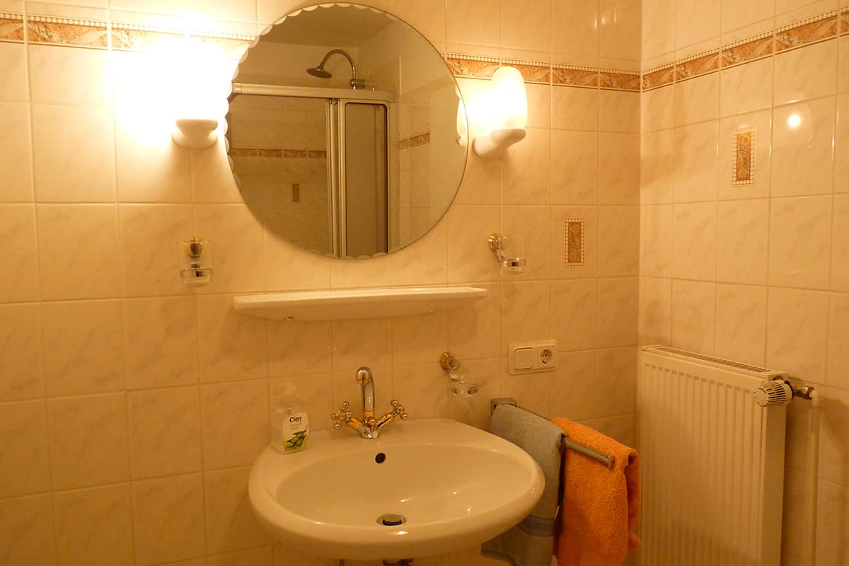 Ferienwohnungen Pension LindhoferApartments Pension LindhoferFerielejligheder Pension LindhoferVakantiewoningen Pension Lindhofer