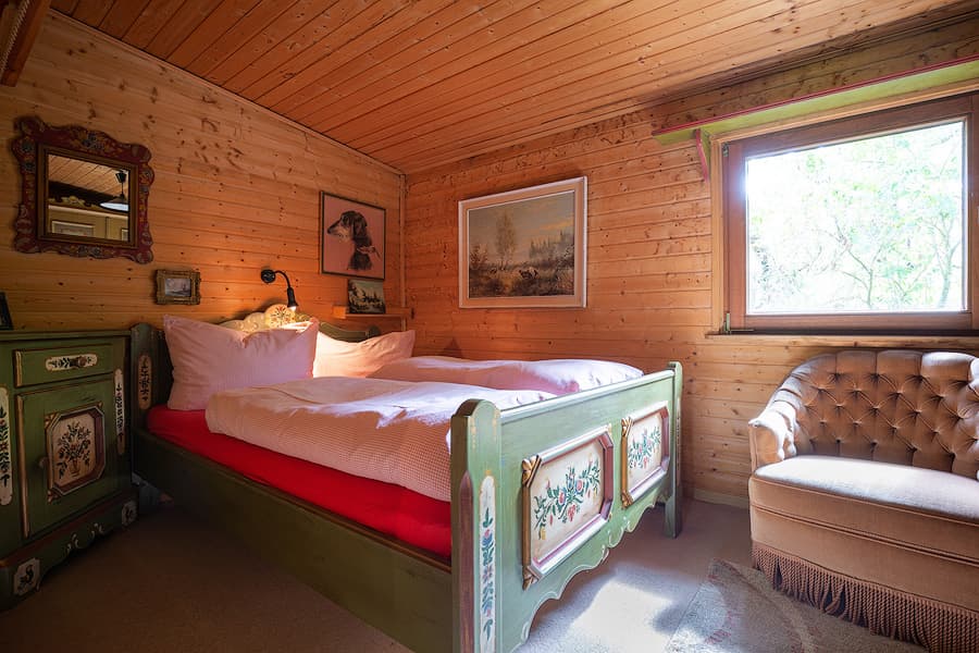 Schlafzimmer Ferienhaus Jagdhütte zum Heidebach Müden Örtze