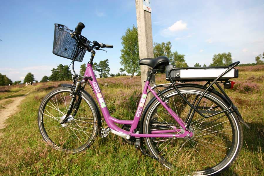 Eigene e-Bike mitbringen in den Urlaub in der Lüneburger Heide