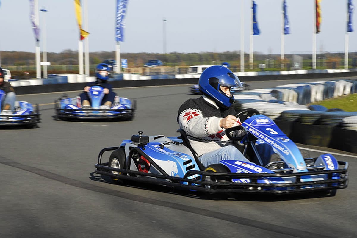 eine der wenigen kart bahnen, die eine aussenstrecke haben. ralf schumacher kart bahn